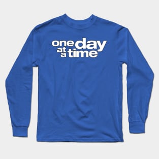 One Day at a Time - basic logo - netflix Long Sleeve T-Shirt